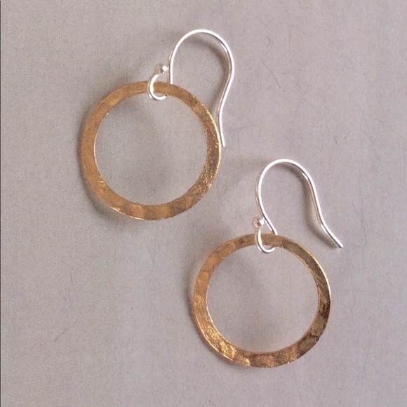 Hand Crafted Jewelry - New lightweight Sundance charm Earrings Silver / Gold Plated hammered circles